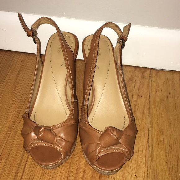 Tan Wedges - Picture 2 of 4
